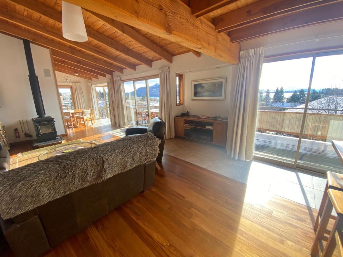 Glacier Rock Lakeview House Lake Tekapo Ngoại thất bức ảnh