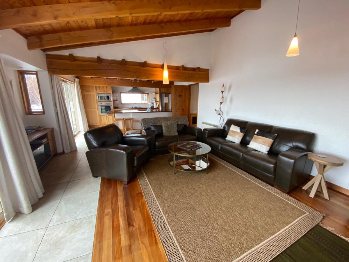 Glacier Rock Lakeview House Lake Tekapo Ngoại thất bức ảnh