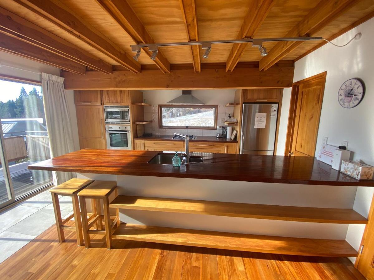 Glacier Rock Lakeview House Lake Tekapo Ngoại thất bức ảnh