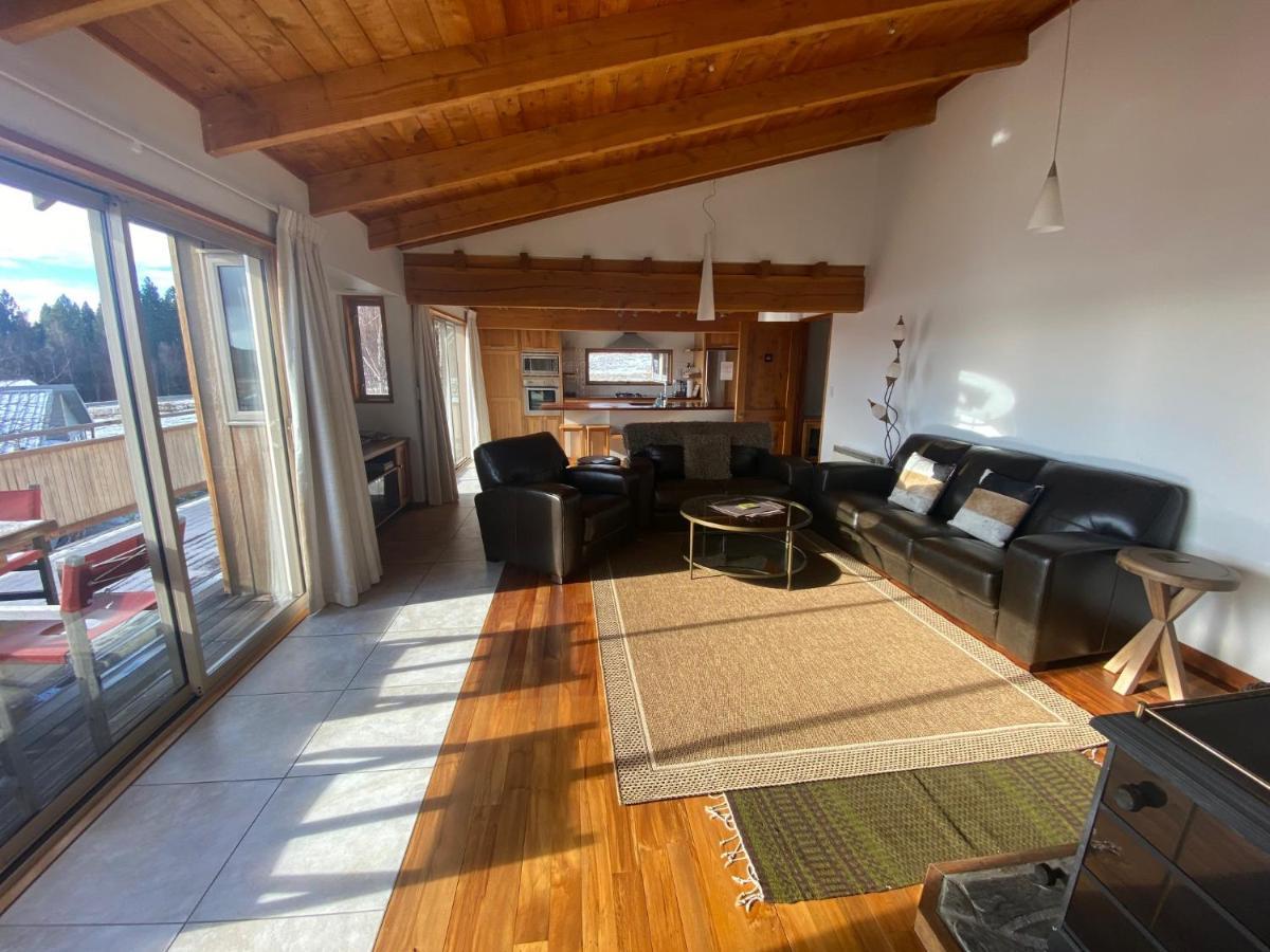 Glacier Rock Lakeview House Lake Tekapo Ngoại thất bức ảnh